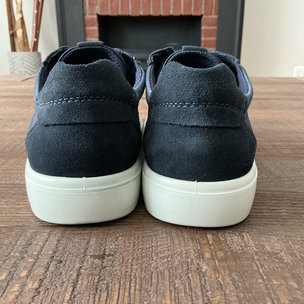 Ecco Soft 7 Dark Blue Leather Suede Low Top Sneaker Comfort Casual Size 9.5 Men - Picture 7 of 10